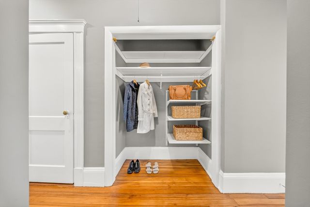 551 Brookline Ave 4, Brookline, MA 02445