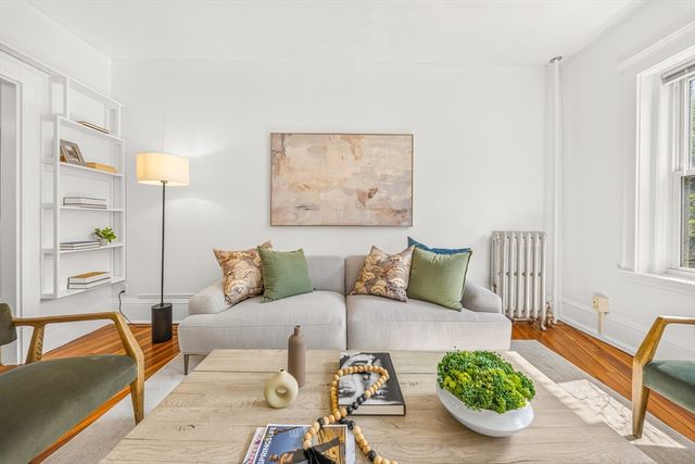 551 Brookline Ave 4, Brookline, MA 02445