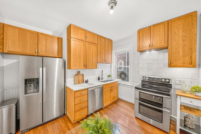 551 Brookline Ave 4, Brookline, MA 02445