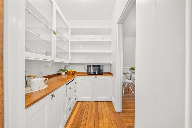 551 Brookline Ave 4, Brookline, MA 02445