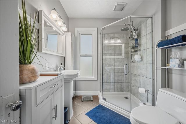 1236 W 67th Street, Cleveland, OH 44102
