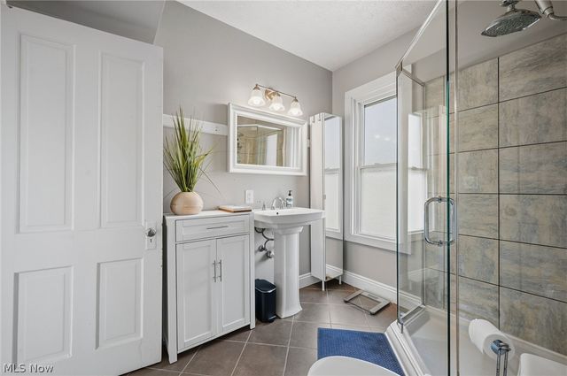 1236 W 67th Street, Cleveland, OH 44102