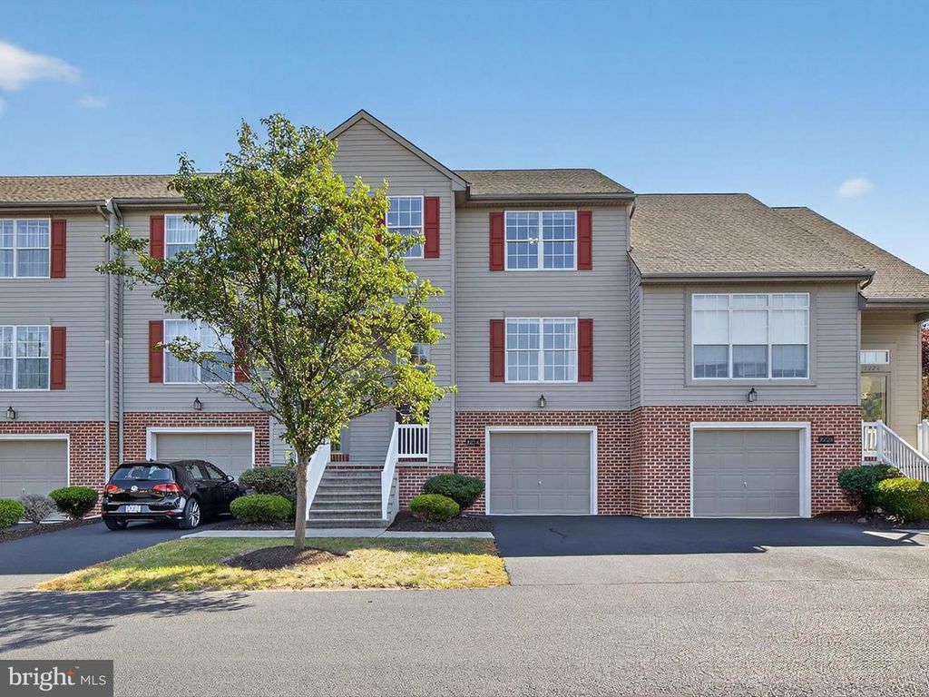 2224 IONOFF RD, Harrisburg, PA 17110