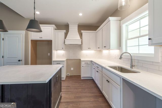 218 Woodfin Way, Social Circle, GA 30025