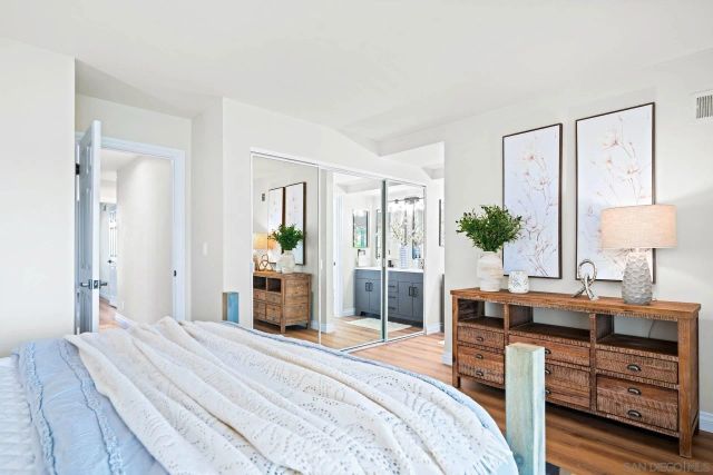 831 Santa Rosita, Solana Beach, CA 92075