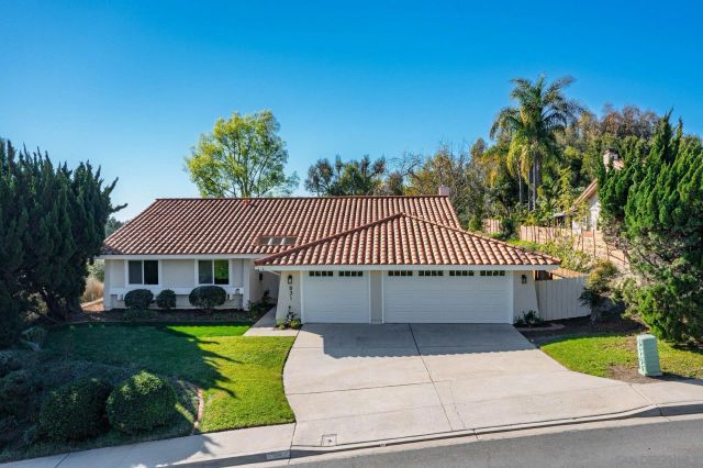 831 Santa Rosita, Solana Beach, CA 92075