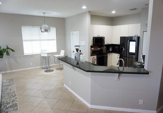 878 Lavender Circle 878, Weston, FL 33327