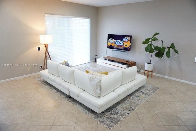 878 Lavender Circle 878, Weston, FL 33327
