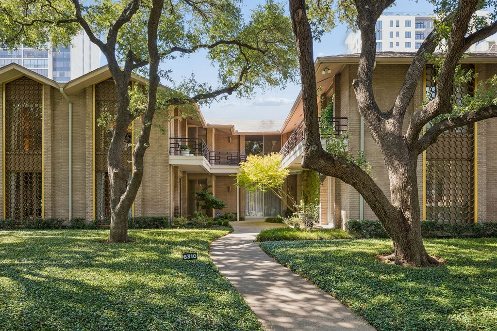 6310 Bandera Avenue C, Dallas, TX 75225