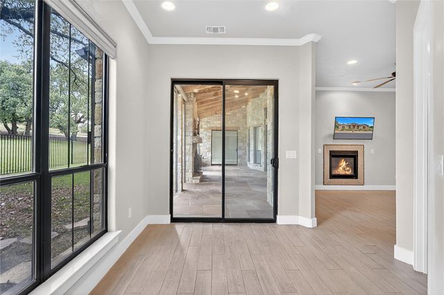 101 Fox Fur, Horseshoe Bay, TX 78657