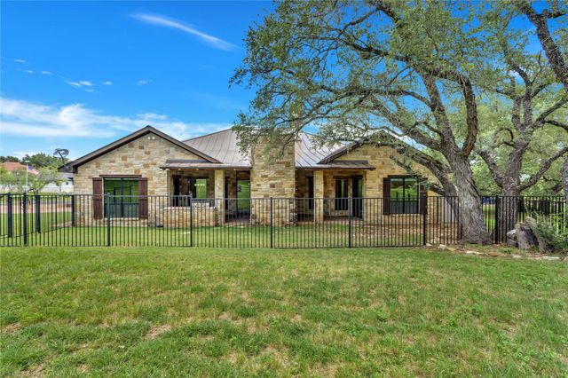 101 Fox Fur, Horseshoe Bay, TX 78657