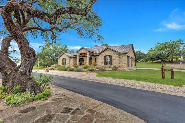 101 Fox Fur, Horseshoe Bay, TX 78657