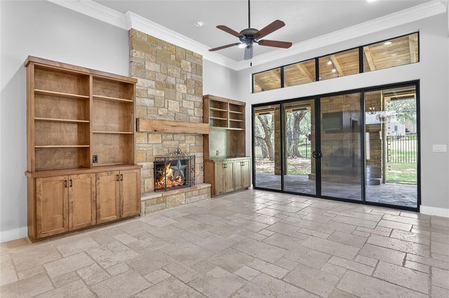 101 Fox Fur, Horseshoe Bay, TX 78657