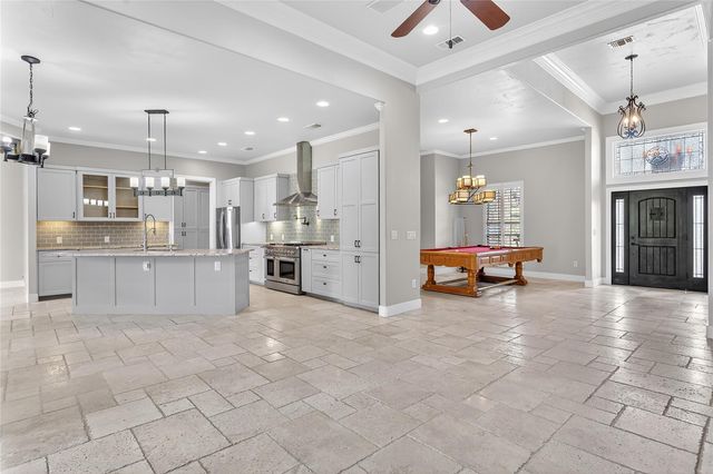 101 Fox Fur, Horseshoe Bay, TX 78657