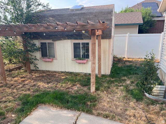 1695 N DIANE RD, North Ogden, UT 84404