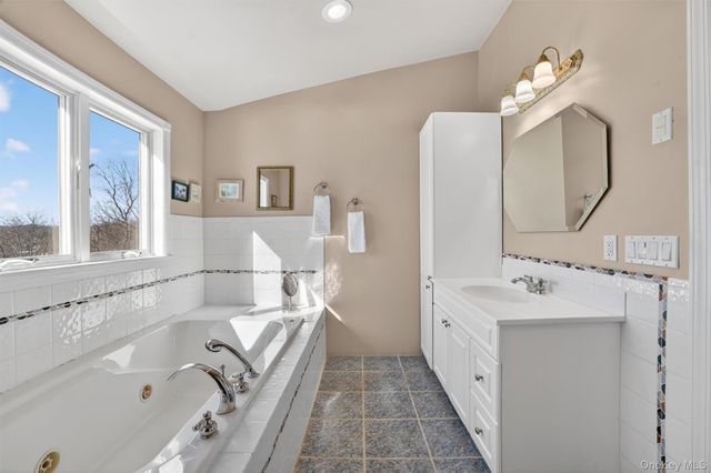 9 Carol Court, Croton-on-hudson, NY 10520