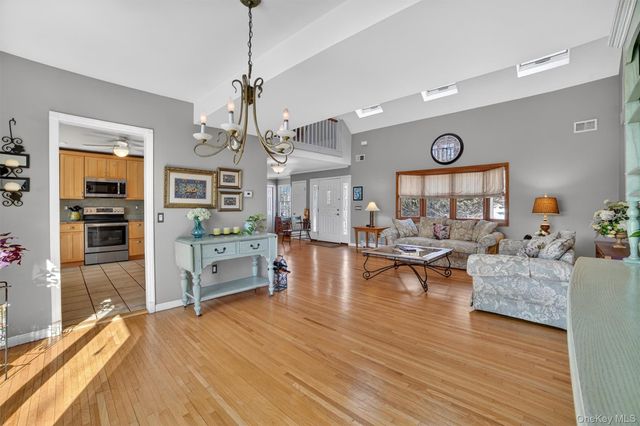 9 Carol Court, Croton-on-hudson, NY 10520