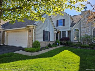 16792 Lyonhurst Circle, Northville, MI 48168