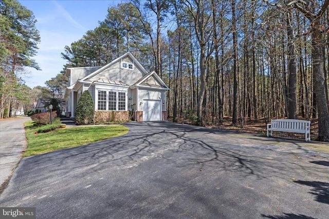 5 FREEPORT LN, Berlin, MD 21811