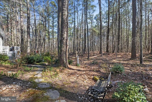 5 FREEPORT LN, Berlin, MD 21811