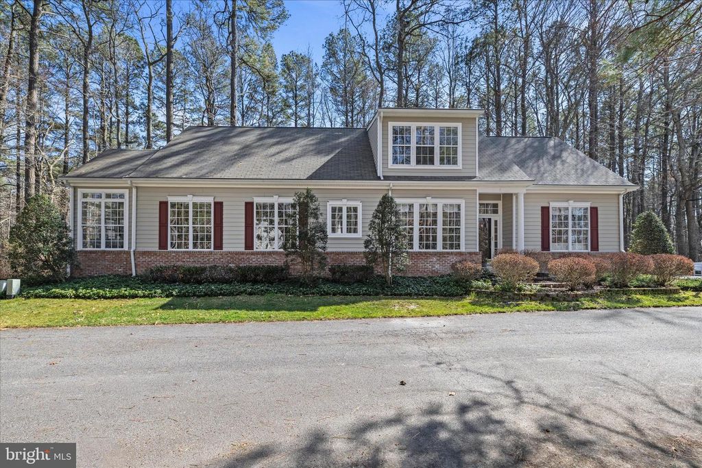 5 FREEPORT LN, Berlin, MD 21811