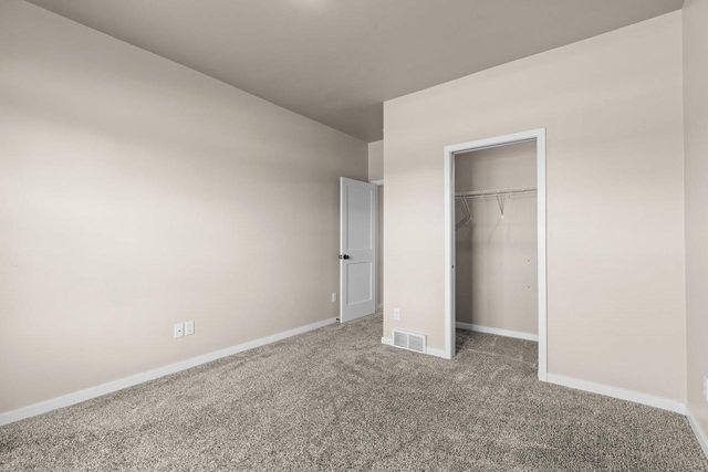 1897 MEADOWLAND COURT, Green Bay, WI 54311