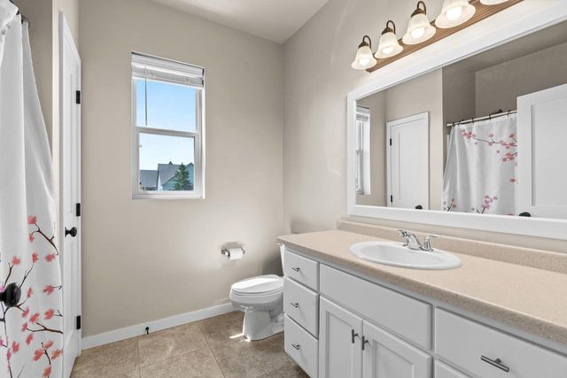 1897 MEADOWLAND COURT, Green Bay, WI 54311