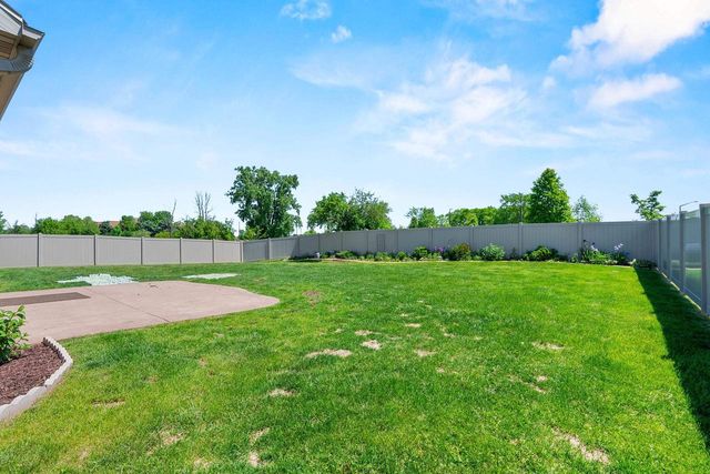 1897 MEADOWLAND COURT, Green Bay, WI 54311