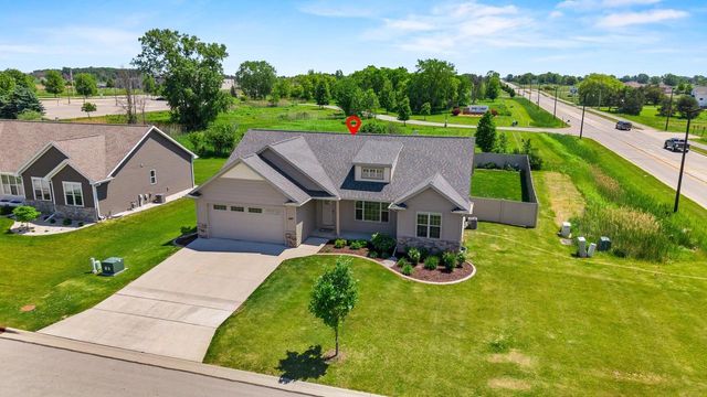 1897 MEADOWLAND COURT, Green Bay, WI 54311