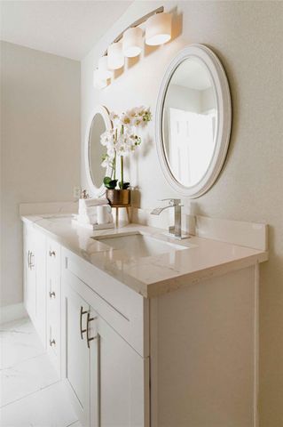 3314 Kleinmann Avenue, Galveston, TX 77551