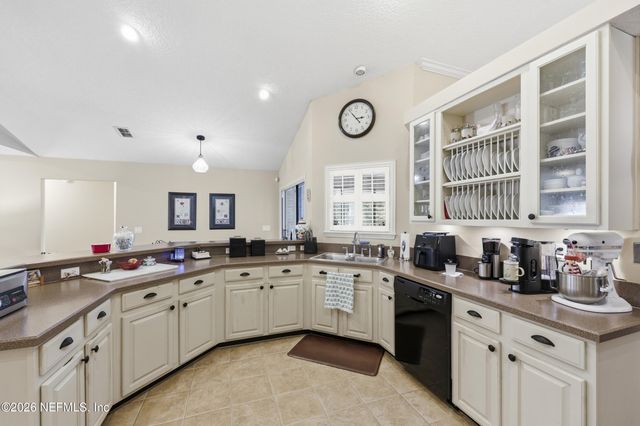 684 CHESTWOOD CHASE Drive, Orange Park, FL 32065