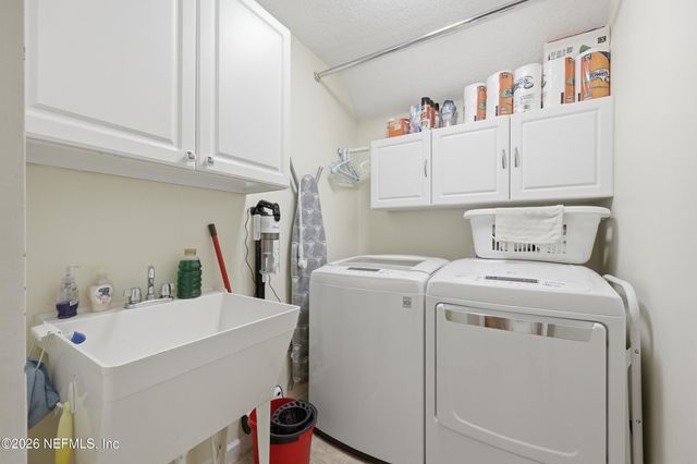 684 CHESTWOOD CHASE Drive, Orange Park, FL 32065