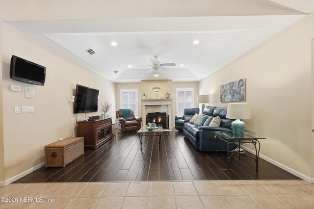 684 CHESTWOOD CHASE Drive, Orange Park, FL 32065