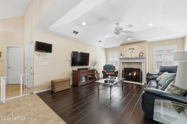 684 CHESTWOOD CHASE Drive, Orange Park, FL 32065