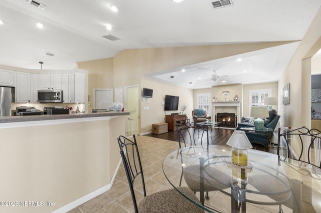 684 CHESTWOOD CHASE Drive, Orange Park, FL 32065