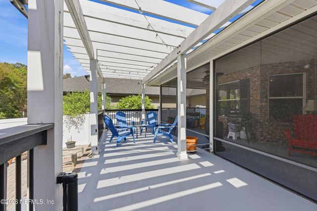 684 CHESTWOOD CHASE Drive, Orange Park, FL 32065