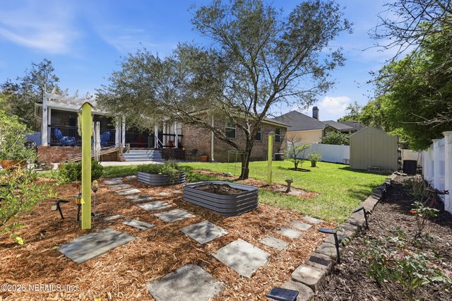 684 CHESTWOOD CHASE Drive, Orange Park, FL 32065