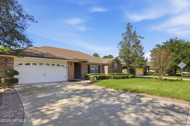 684 CHESTWOOD CHASE Drive, Orange Park, FL 32065