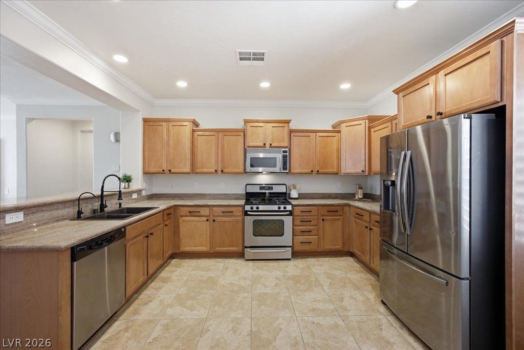 6737 Scavenger Hunt Street, North Las Vegas, NV 89084 — photo 2