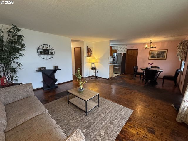 4231 Se 80TH Ave, Portland, OR 97206