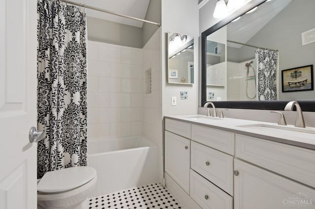 2374 Candlemakers Lane, Deerfield Twp., OH 45039