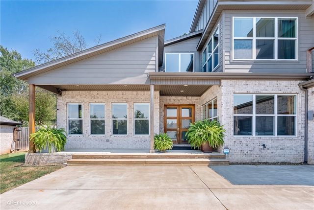 2252 N Windswept Lane, Fayetteville, AR 72703