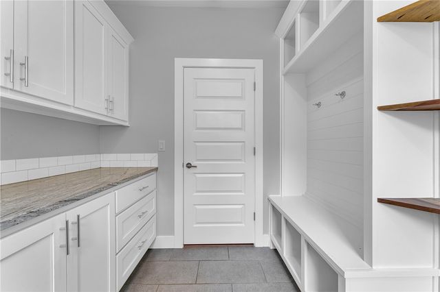 2252 N Windswept Lane, Fayetteville, AR 72703