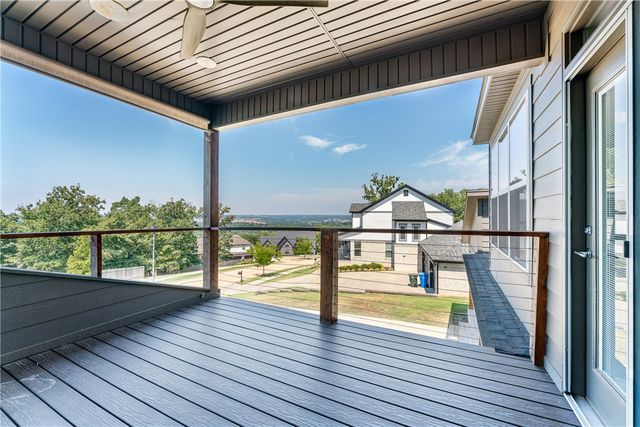 2252 N Windswept Lane, Fayetteville, AR 72703