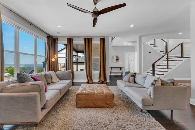 2252 N Windswept Lane, Fayetteville, AR 72703