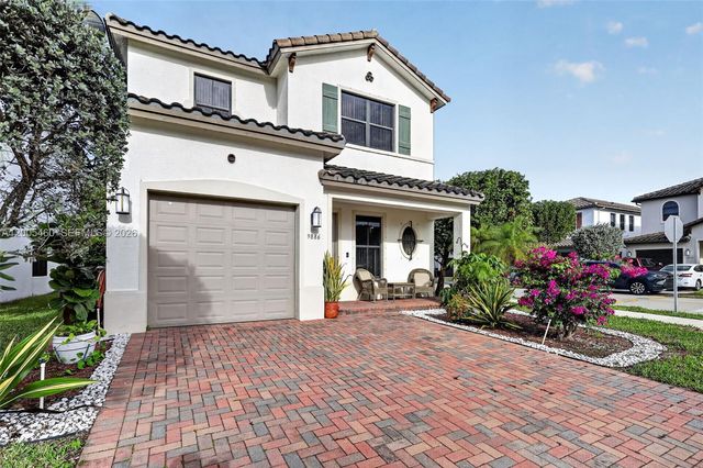 9886 W 34th Ave, Hialeah, FL 33018