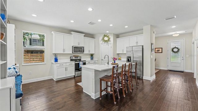 1829 CHEROKEE TRAIL, Lakeland, FL 33803