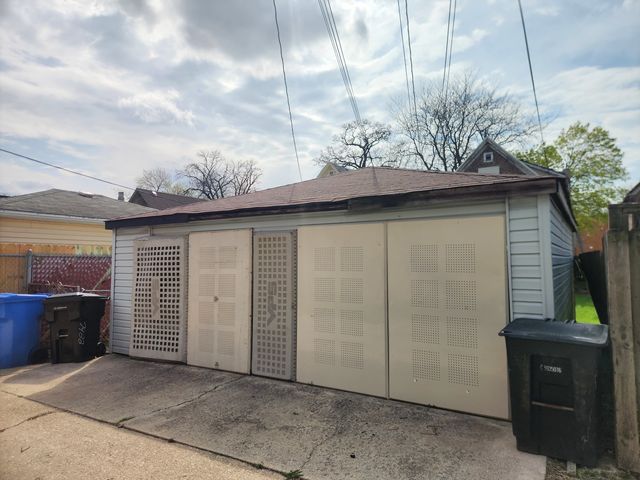 7403 S DANTE Avenue, Chicago, IL 60619