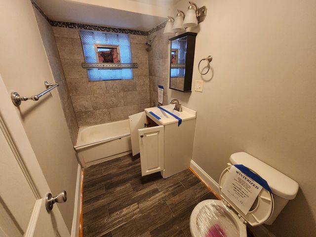 7403 S DANTE Avenue, Chicago, IL 60619