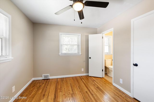 4216 Lynnbrook Dr, Louisville, KY 40220